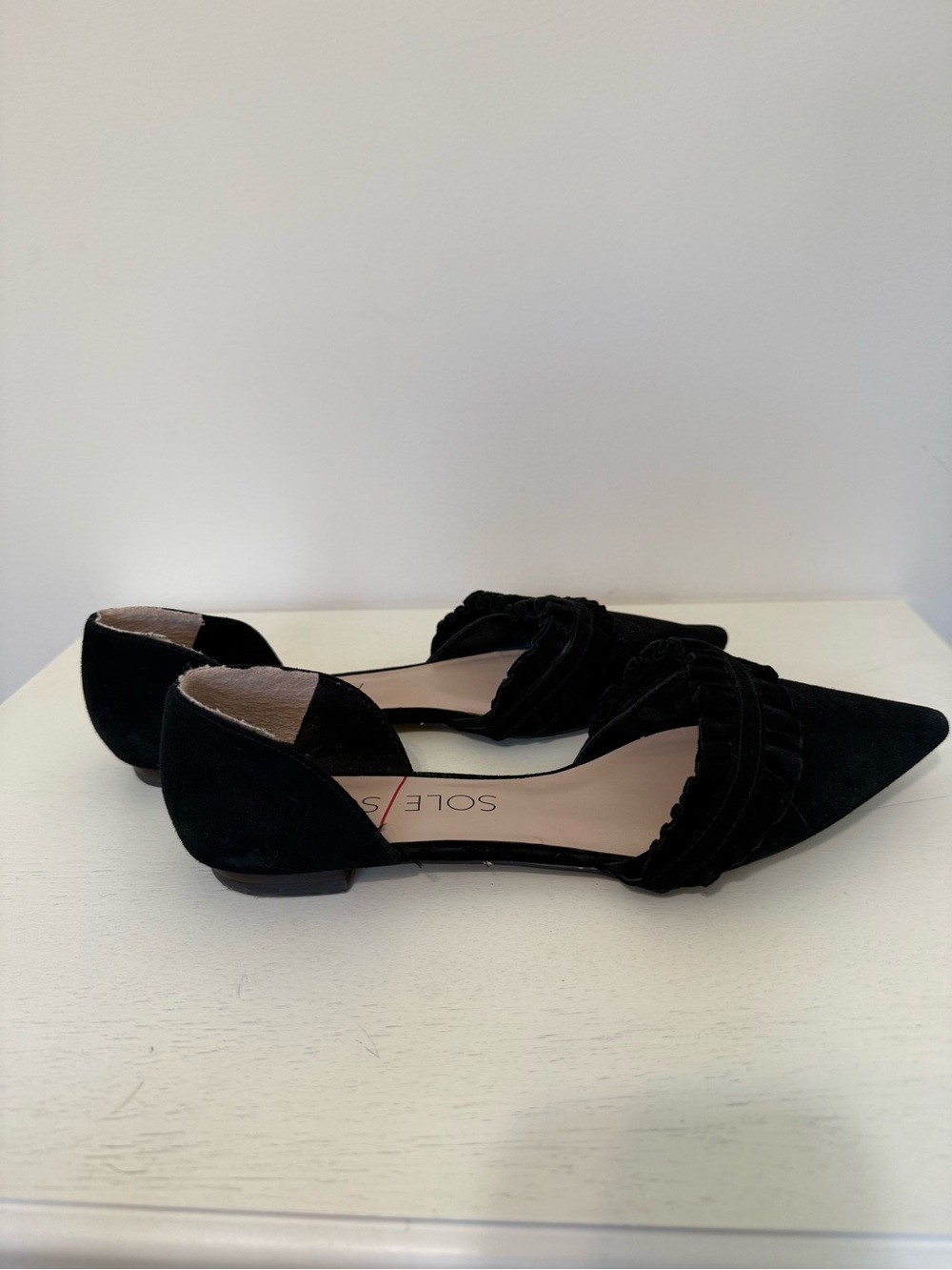 Sole Society Black Pointed D'Orsay Flats with Ruffle Detail Size 9.5 - Picture 2 of 9